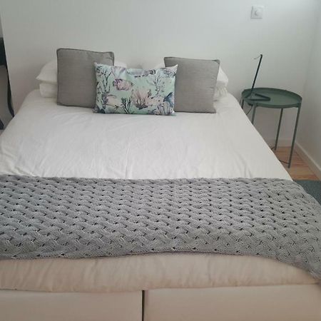 Carmo Apartment เอสปีโญ ภายนอก รูปภาพ